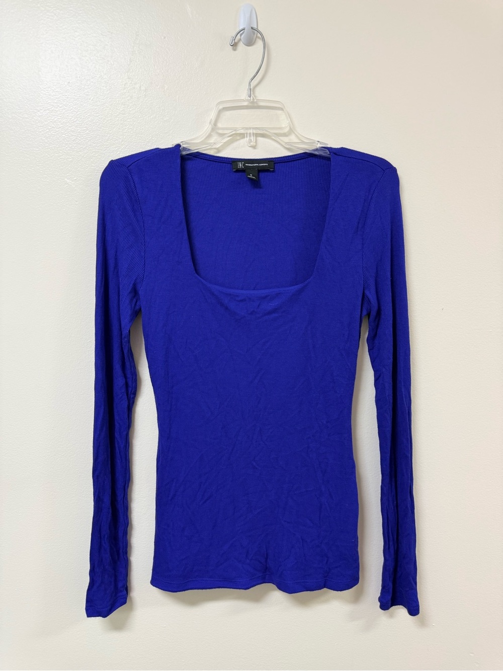 Women’s Long Sleeve Scoop Neck Top in Royal Blue